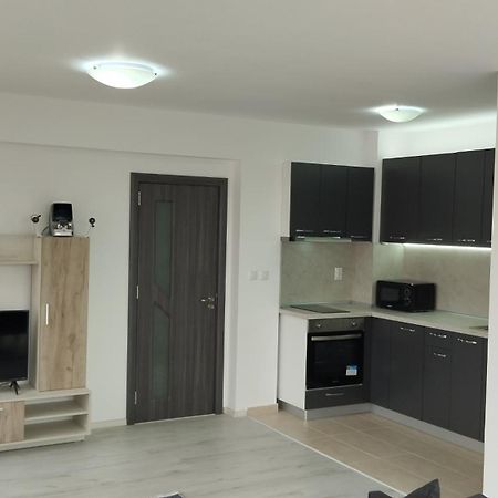 Valemar Apartments Pomorie Eksteriør bilde