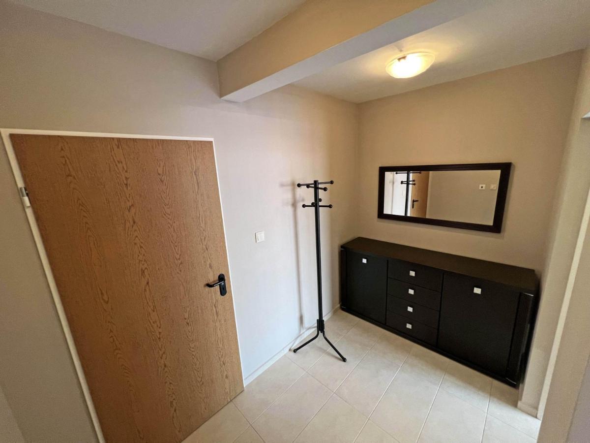 Valemar Apartments Pomorie Eksteriør bilde